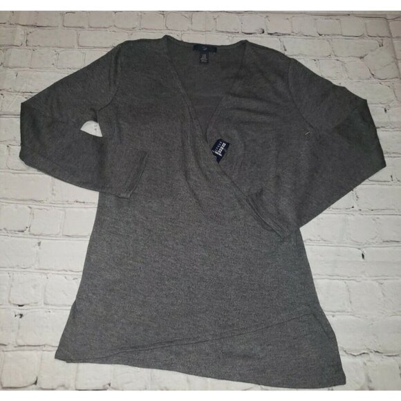 Nwt Gap Womens Size XS Long-Sleeve Gray V Neck Top - Picture 1 of 2